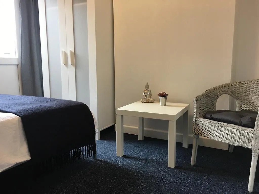 Lotus Lodge Westcliff-on-Sea